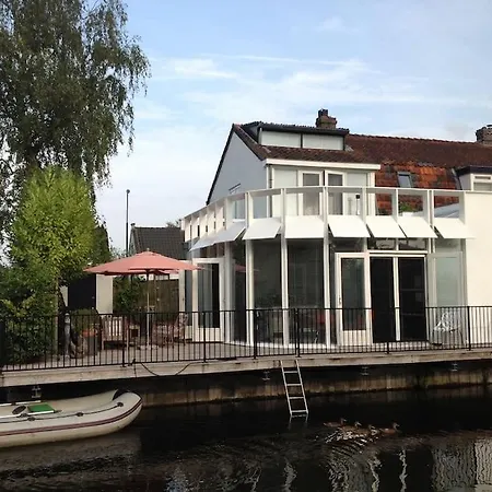 Holiday home Lovely House On The Water Near Amsterdam