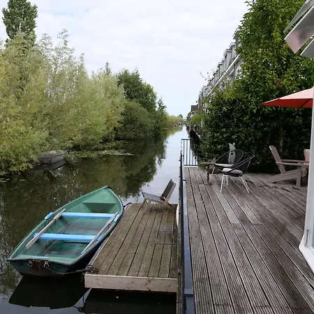 Lovely House On The Water Near Amsterdam Casa de férias 's-Graveland