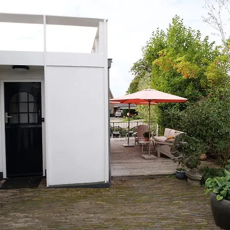 Casa de férias Lovely House On The Water Near Amsterdam 's-Graveland