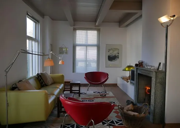 Lovely House On The Water Near Amsterdam * 's-Graveland